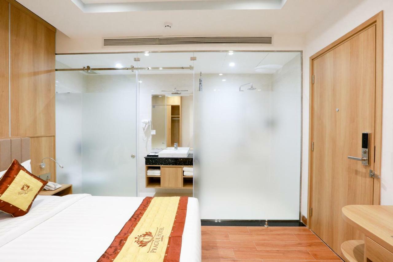 Prague Saigon Airport Hotel Хошимин Екстериор снимка