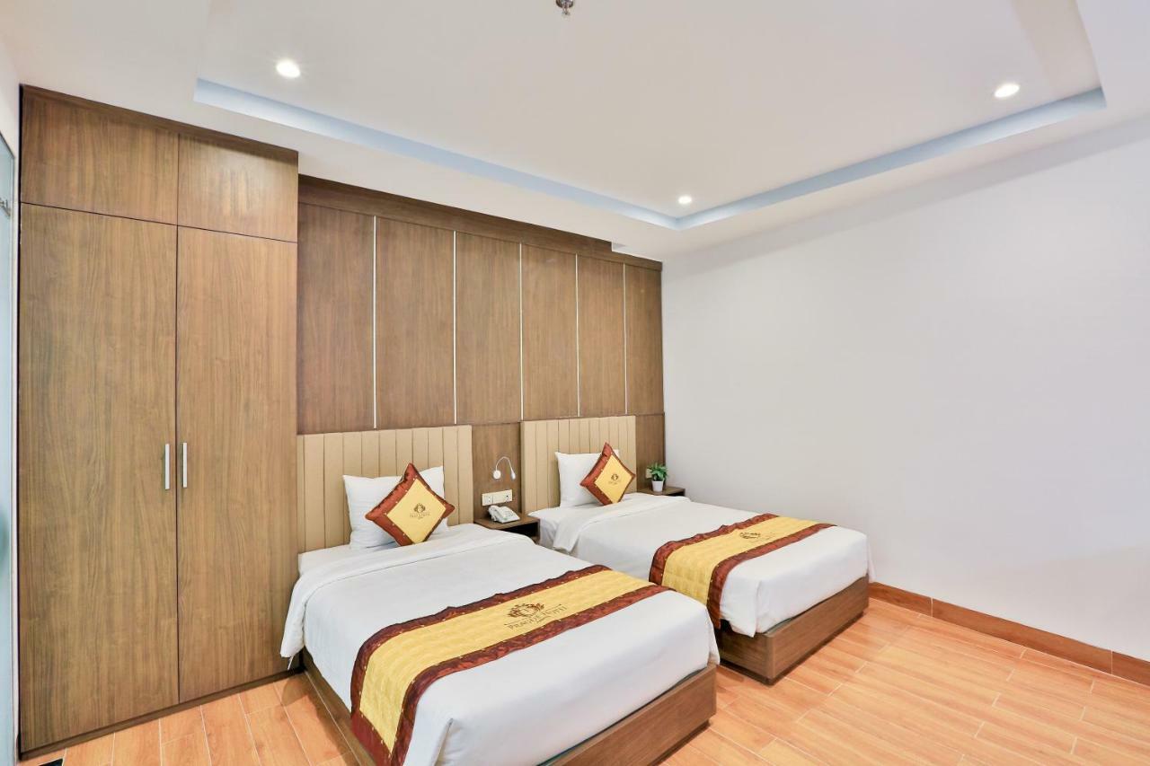 Prague Saigon Airport Hotel Хошимин Екстериор снимка