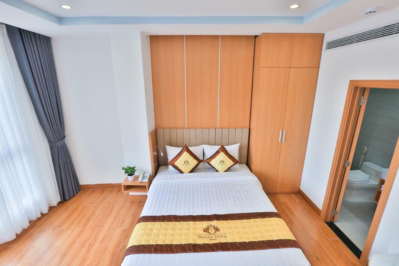 Prague Saigon Airport Hotel Хошимин Екстериор снимка