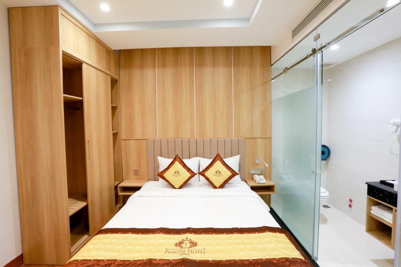 Prague Saigon Airport Hotel Хошимин Екстериор снимка